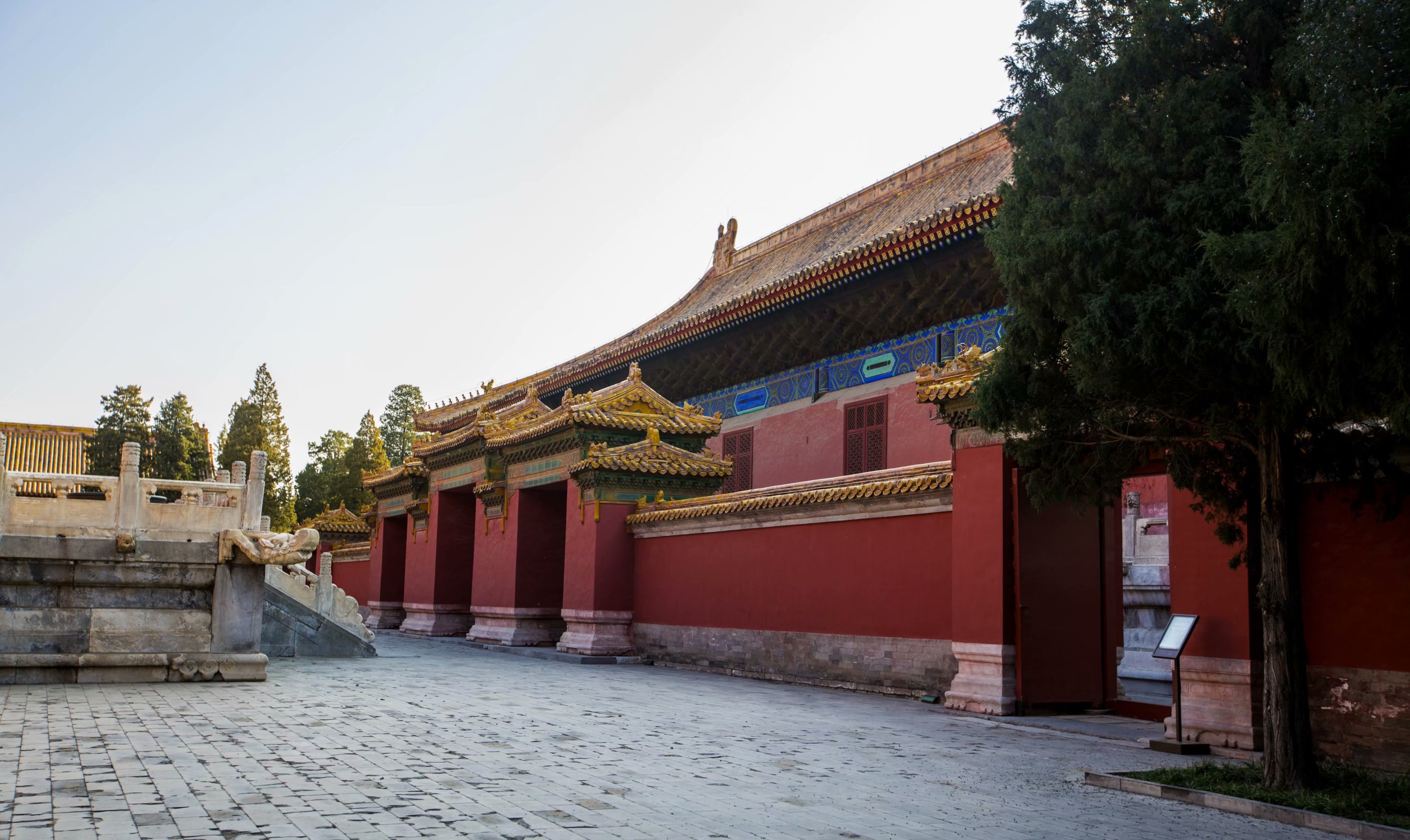 太庙，位于北京市东城区东长安街*安门天**东侧，始建于明永乐十八年