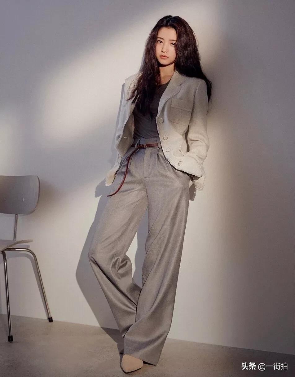 金泰梨齐刘海造型拍写真,金泰梨帅气写真