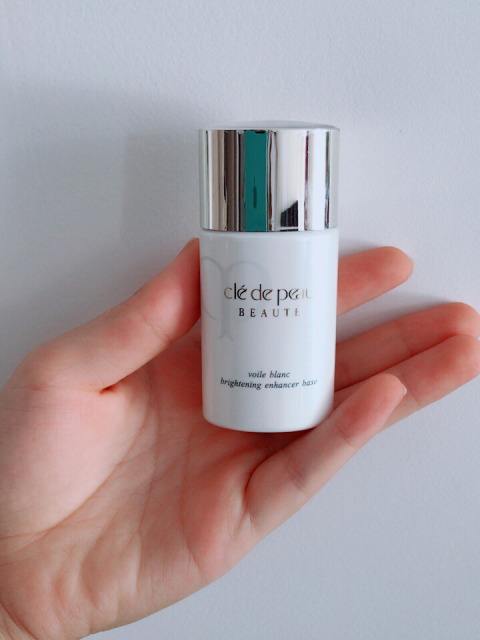 油皮适合用什么护肤品，吃土踩雷这些你一定要知道