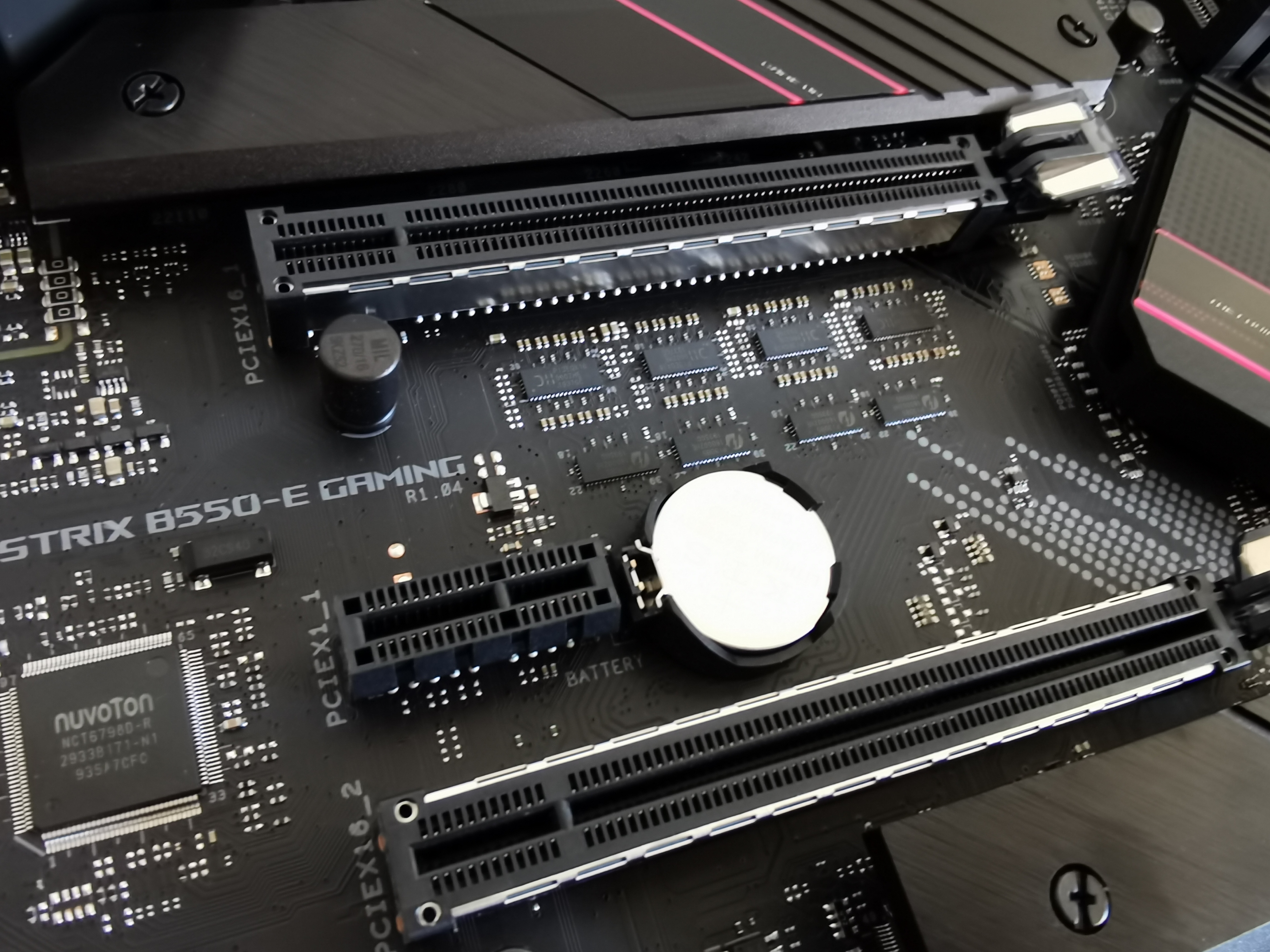 华硕strixb550-fgaming,华硕strixb550xe