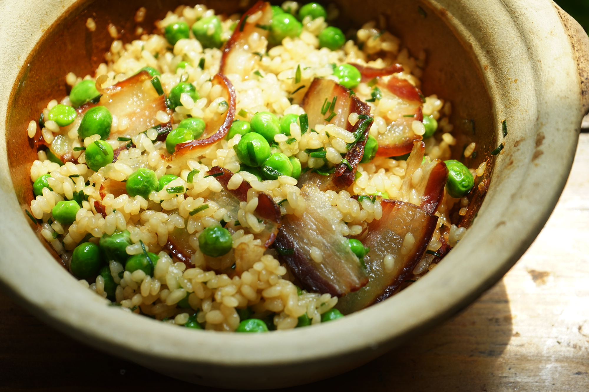 米饭咋吃最好吃,米饭这样吃真过瘾简单美味又快速