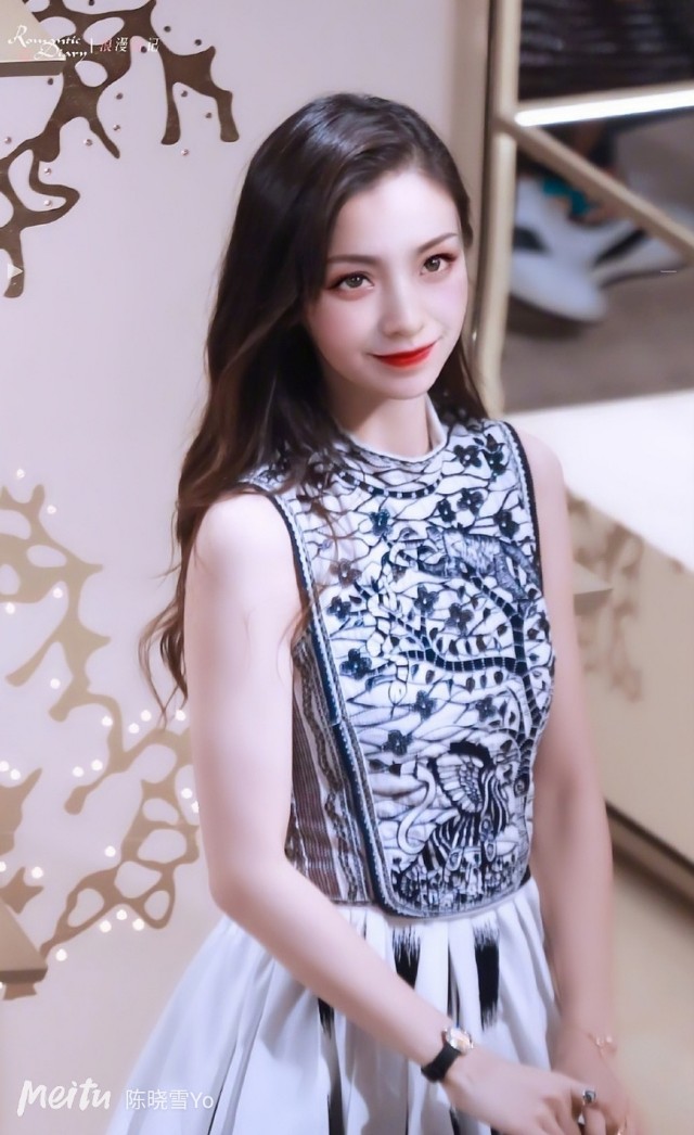 现代情诗惊艳,催人泪下的现代爱情诗