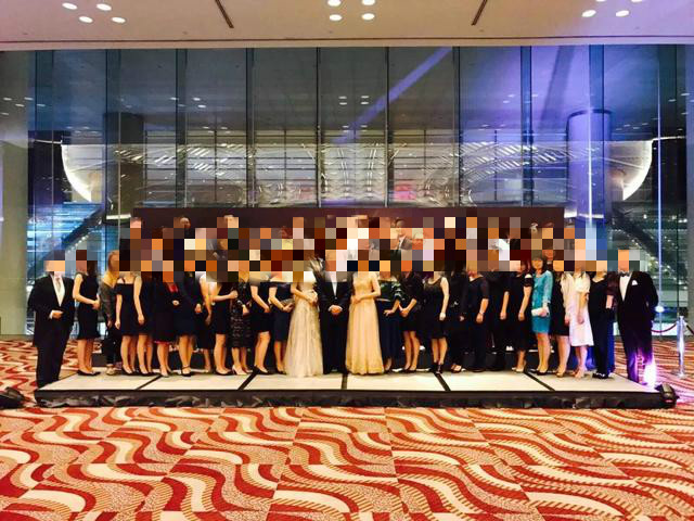 年入300万?房产中介、全职主妇都去卖保险了?友邦保险模式揭秘