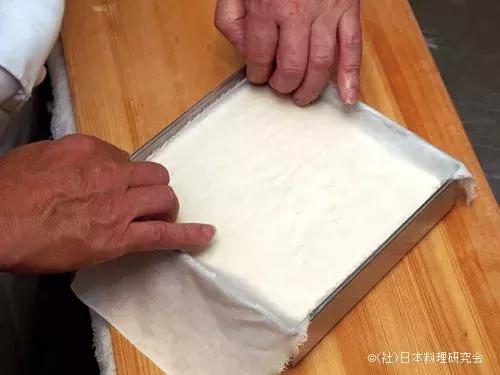 日本豆腐不是豆腐为啥叫豆腐 (日本豆腐跟普通豆腐有什么区别)