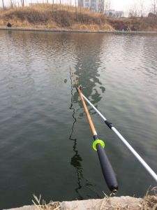 实用抛竿钓鱼技巧和方法,悬坠钓法一般用多长竿