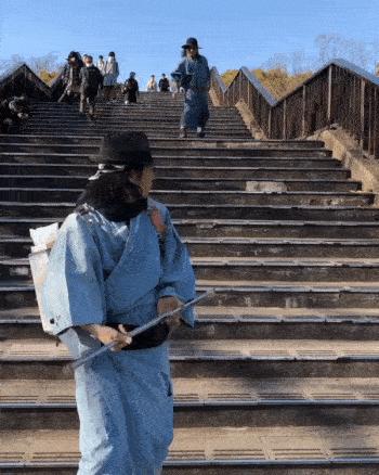 街头捡垃圾的日本武士忍者,日本武士捡垃圾