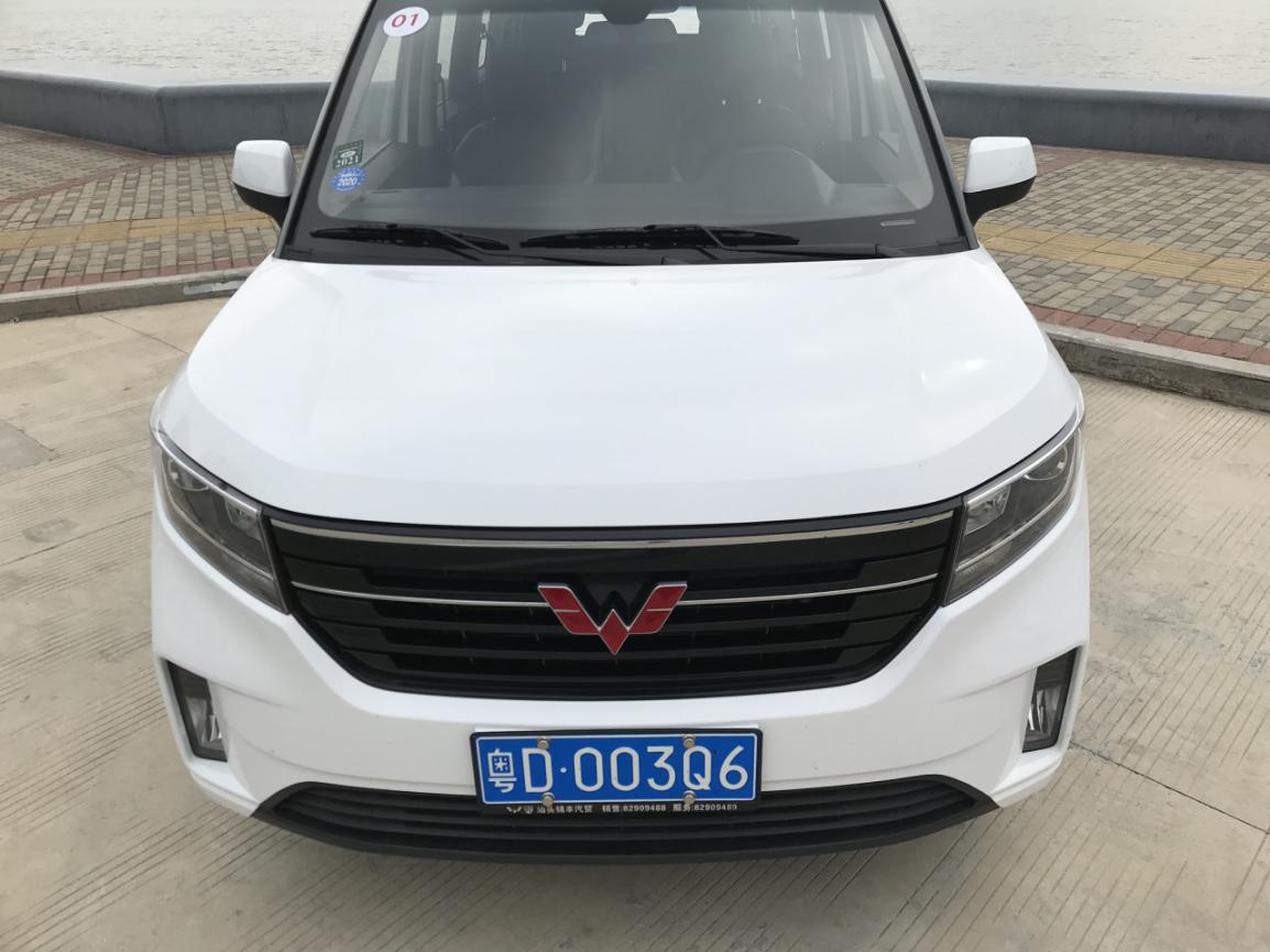 试驾高端版五菱宏光,21款五菱宏光经典款试驾视频