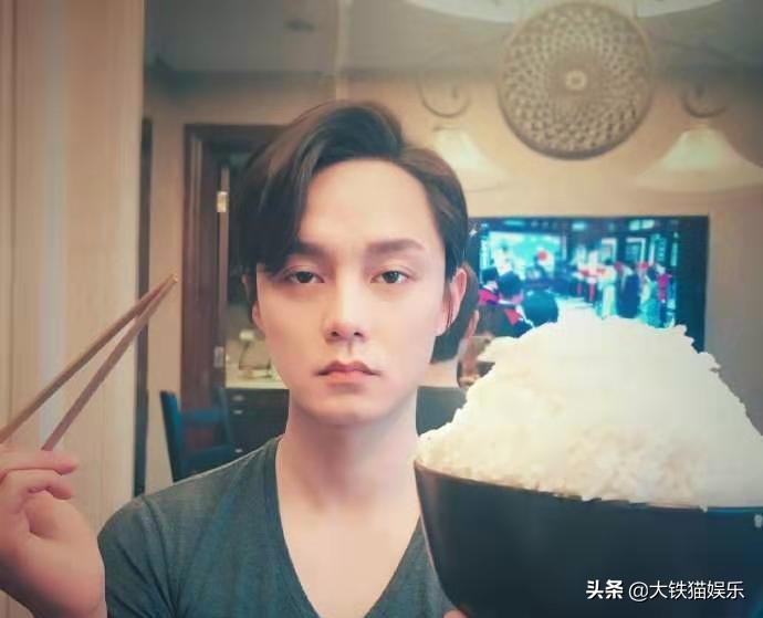 这4位男星的“M唇”太绝了！又妩媚又有脆弱感，真正的亦正亦邪