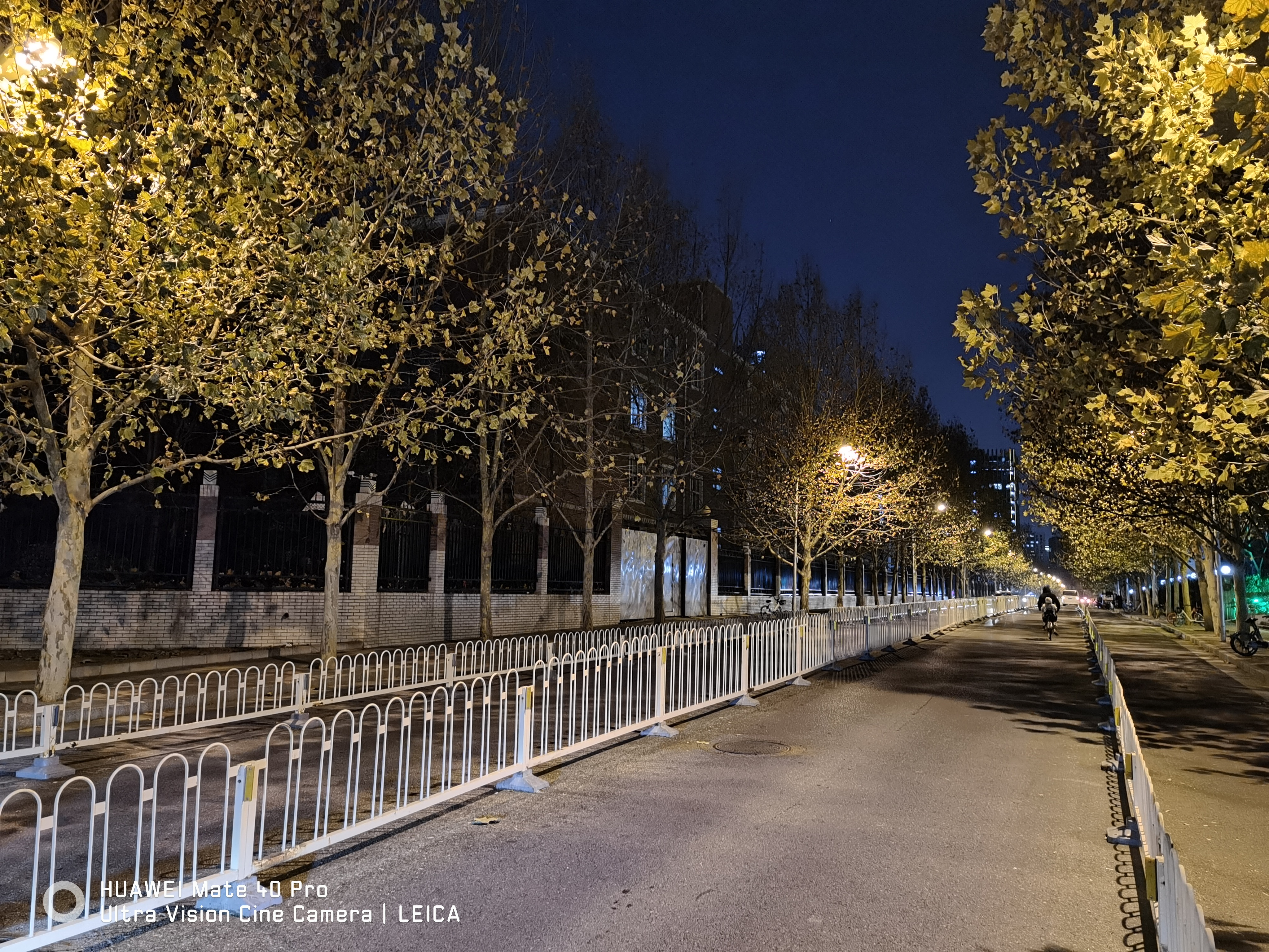 苹果12promax和三星note20ultra,iphone12promax夜间拍照对比