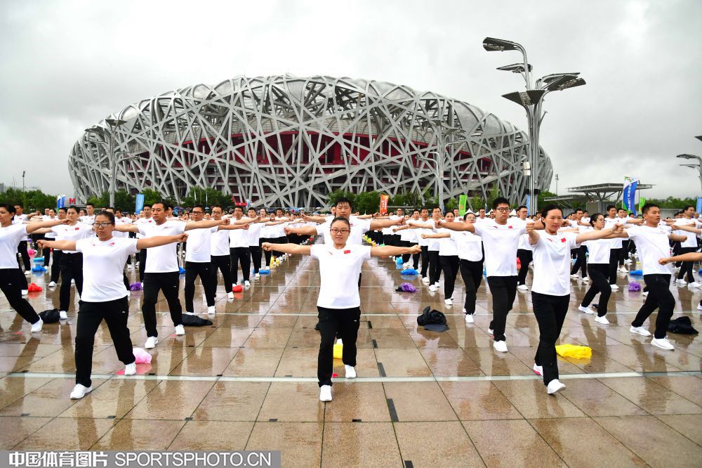 新中国体育事业发展历程,新中国党对体育事业的支持