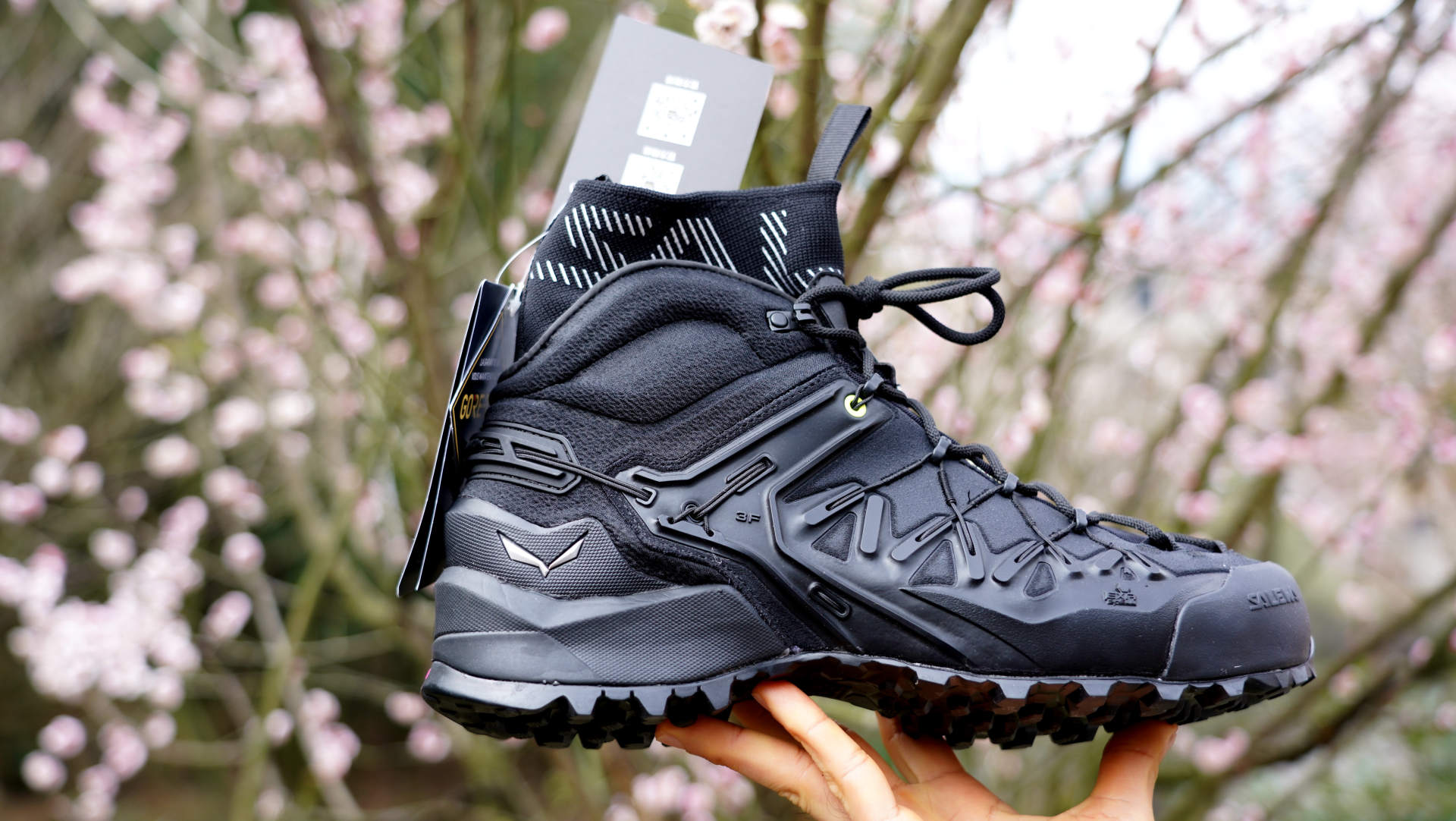 沙乐华户外鞋评测,沙乐华鞋子基础款