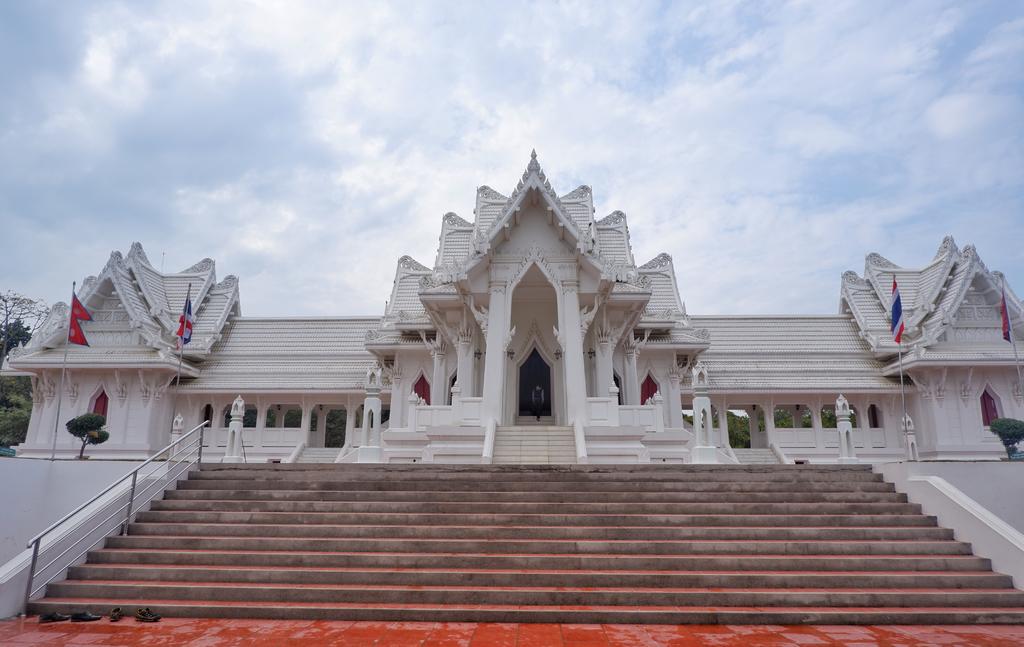 坐公交出国,坐公交可以环游中国么