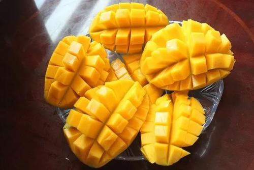 生芒果可以吃吗生芒果怎么催熟,如何不加芒果催熟剂催熟芒果