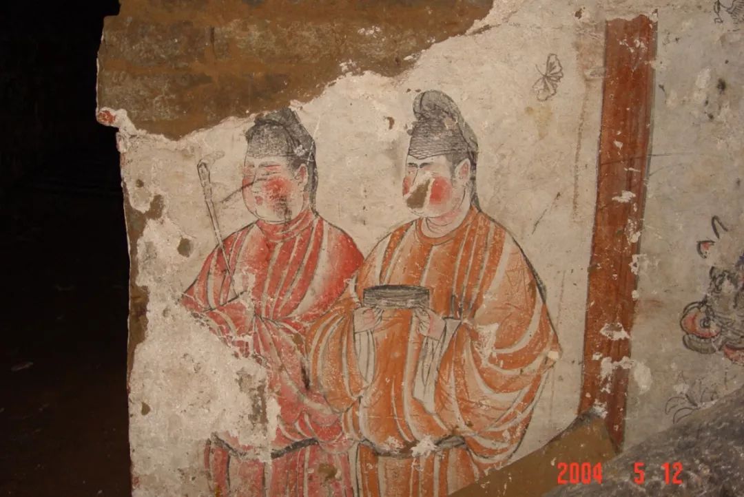 午夜时分，西安长安区一村子的古墓里突然发出一声巨响！而墓主人竟然是唐玄宗曾经最宠爱的女人，不是杨玉环