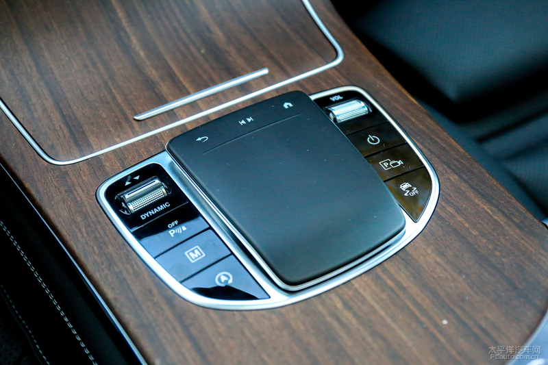 glc300l2021款和2020款的区别,2016款奔驰glc300豪华测试