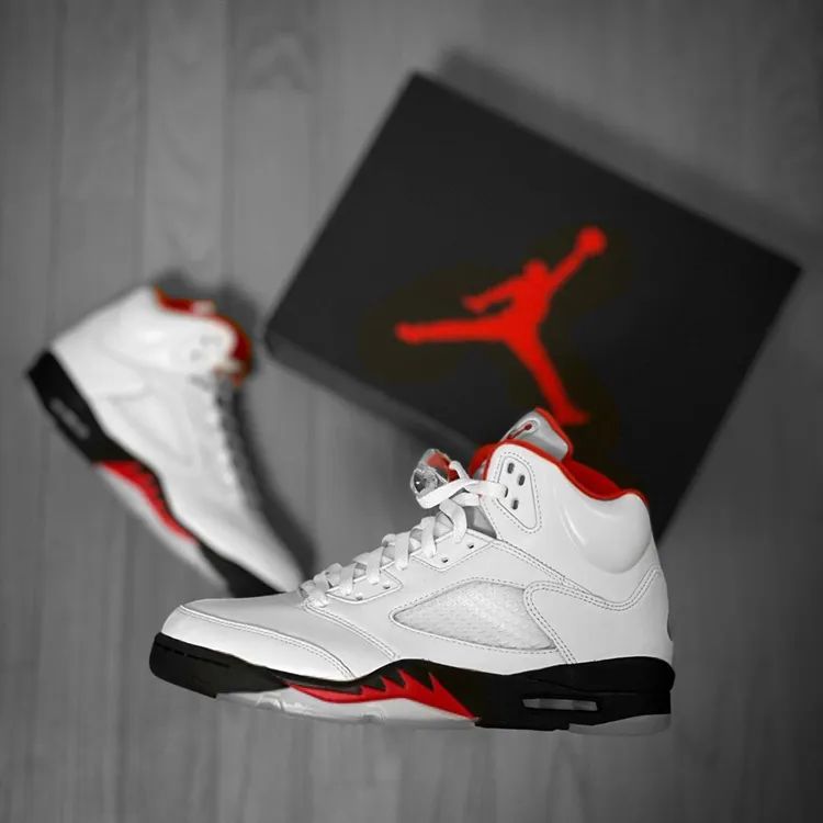 全是狠货！五月最全球鞋发售清单！