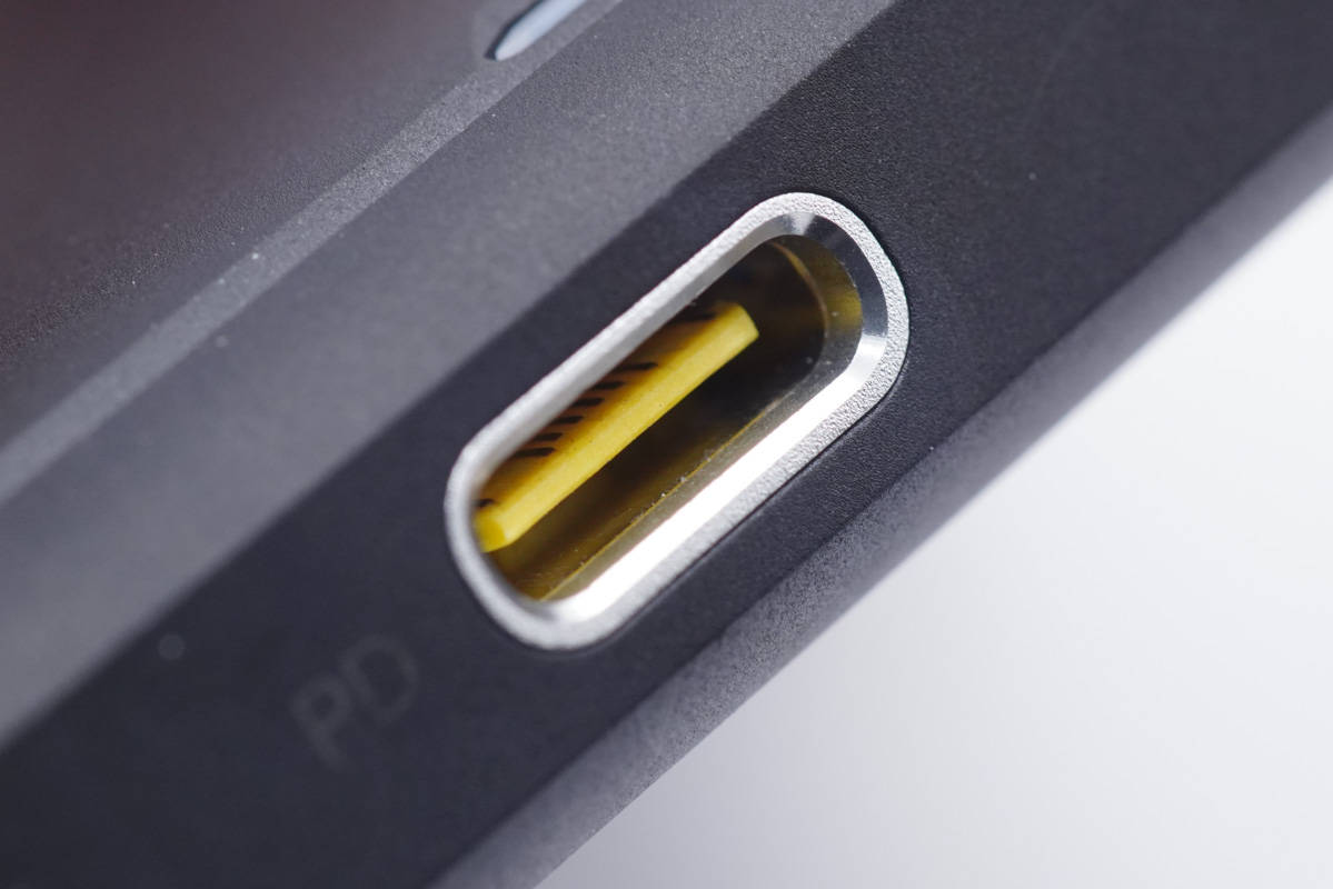 苹果充电宝无线磁吸原装拆解,苹果充电宝无线磁吸拆解