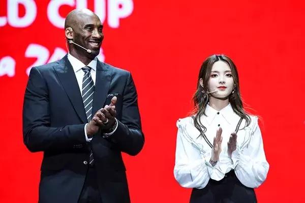 火箭少女篮球名人赛表演,火箭少女nba表演为什么只有8个人