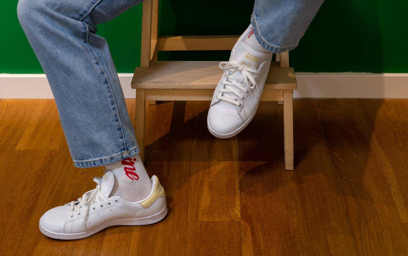 阿迪和彪马小白鞋,阿迪与耐克同类鞋科普