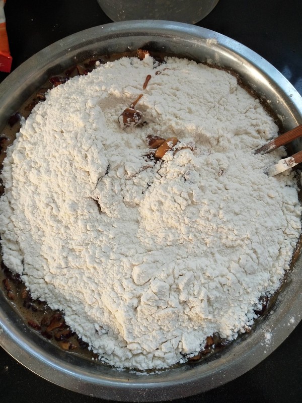 在家只用枣怎么做枣糕,自制枣泥枣糕不用打蛋器