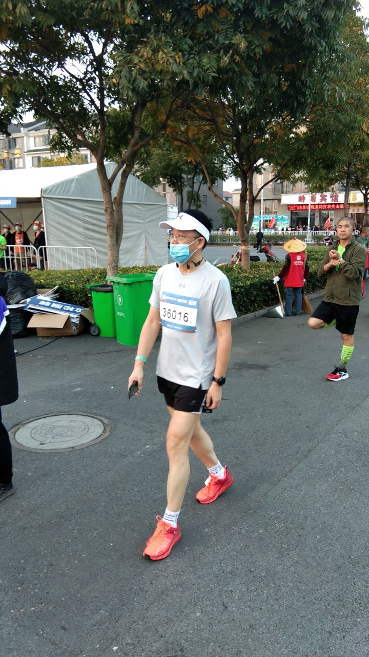 马拉松顶级帽子,马拉松的帽子轻巧