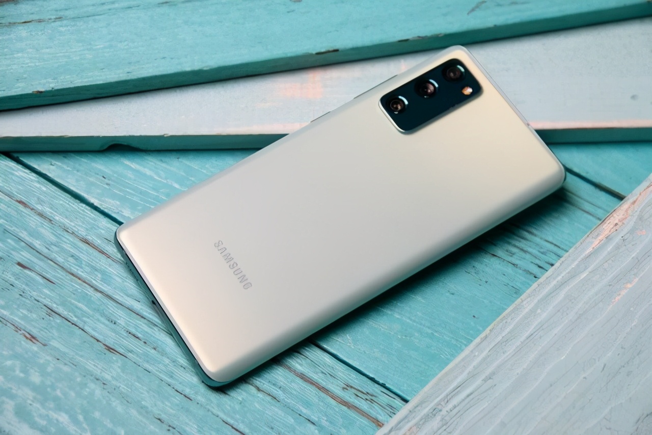 亲民价格享旗舰！三星GalaxyS20FE5G，惊喜