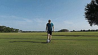 初学者学习颠球的八个建议,初学者如何学习颠球