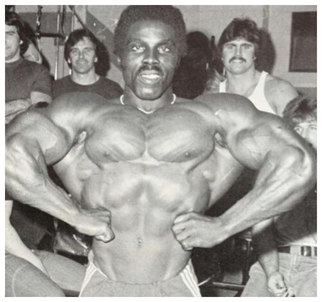 罗比罗宾逊加拿大职业球员,罗比罗宾逊炮轰阿诺德赛冠军