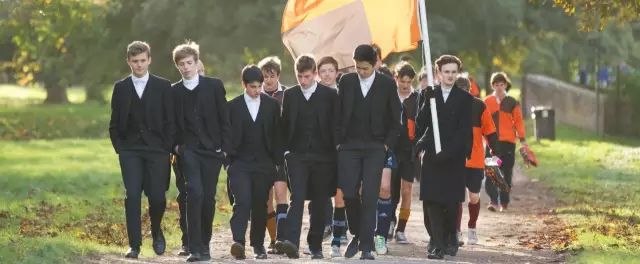 鑻卞浗top1鐨勪紛椤垮叕瀛﹁濡備綍鐢宠,鑻卞浗鍚嶆牎emba