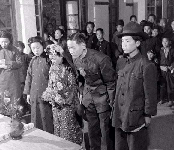 民国新式婚礼有哪些特殊性,民国时期结婚是怎么样的