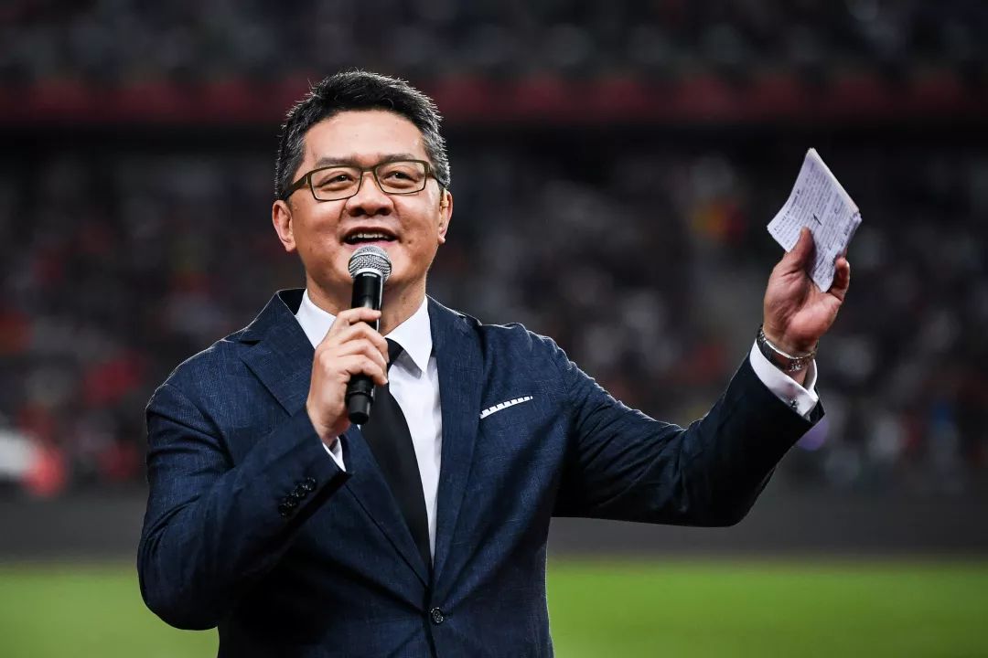 梅西被卡卡球迷骂过吗视频,球迷骂梅西完整视频