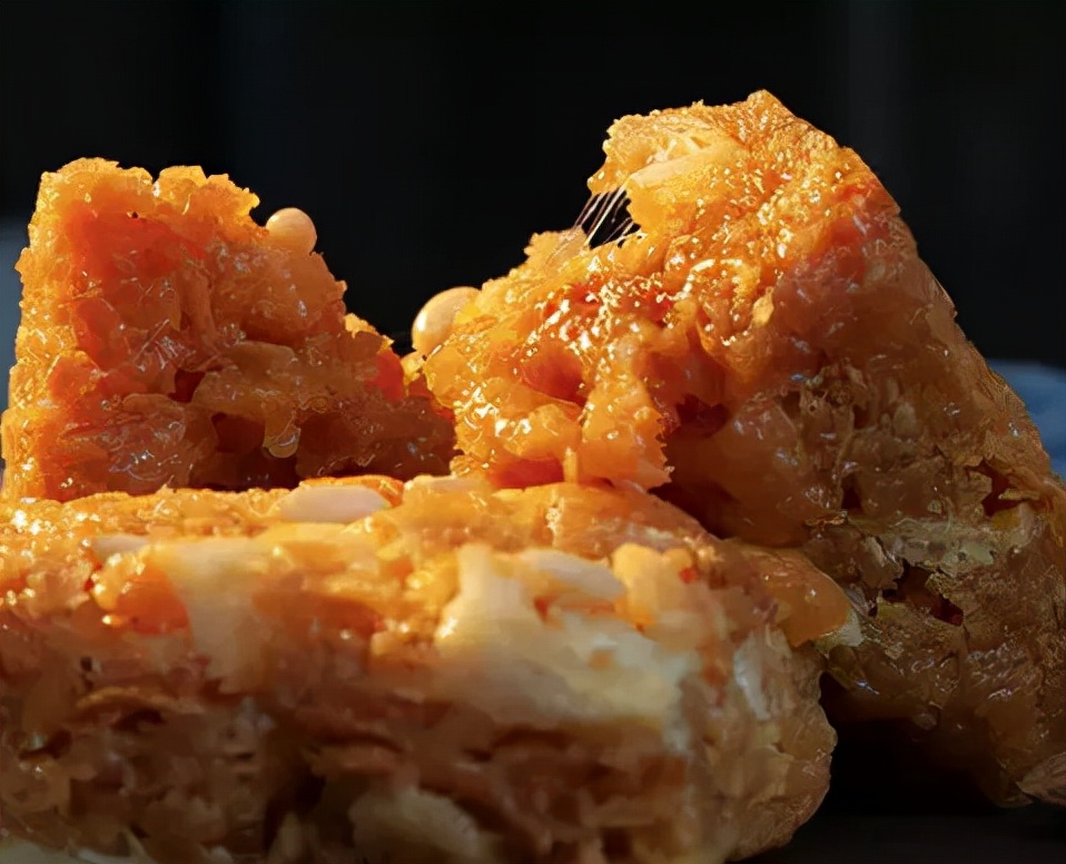 云南大理乳扇沙琪玛，酥松绵软，乳香四溢，好吃到停不下来