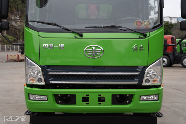 18年解放牌虎vh汽车130马力4米2,解放虎vh180马力4.2米高栏报价