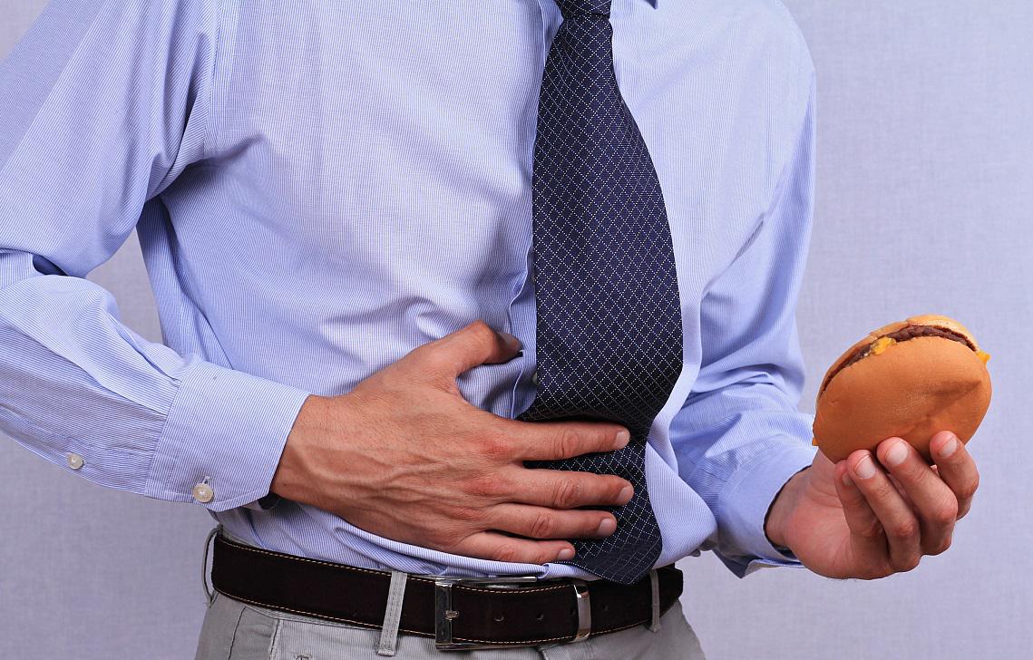 腹胀消化不良按什么穴位,中医治积食腹胀的穴位