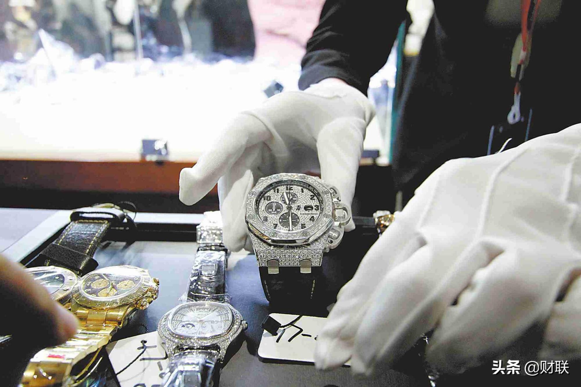 最新奢侈品骗局曝光视频,揭露奢侈品海外代购造假