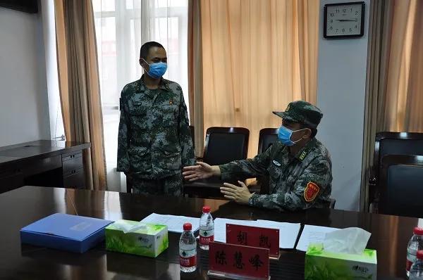 军分区司令带队检查防疫情况,泌阳领导检查疫情防控