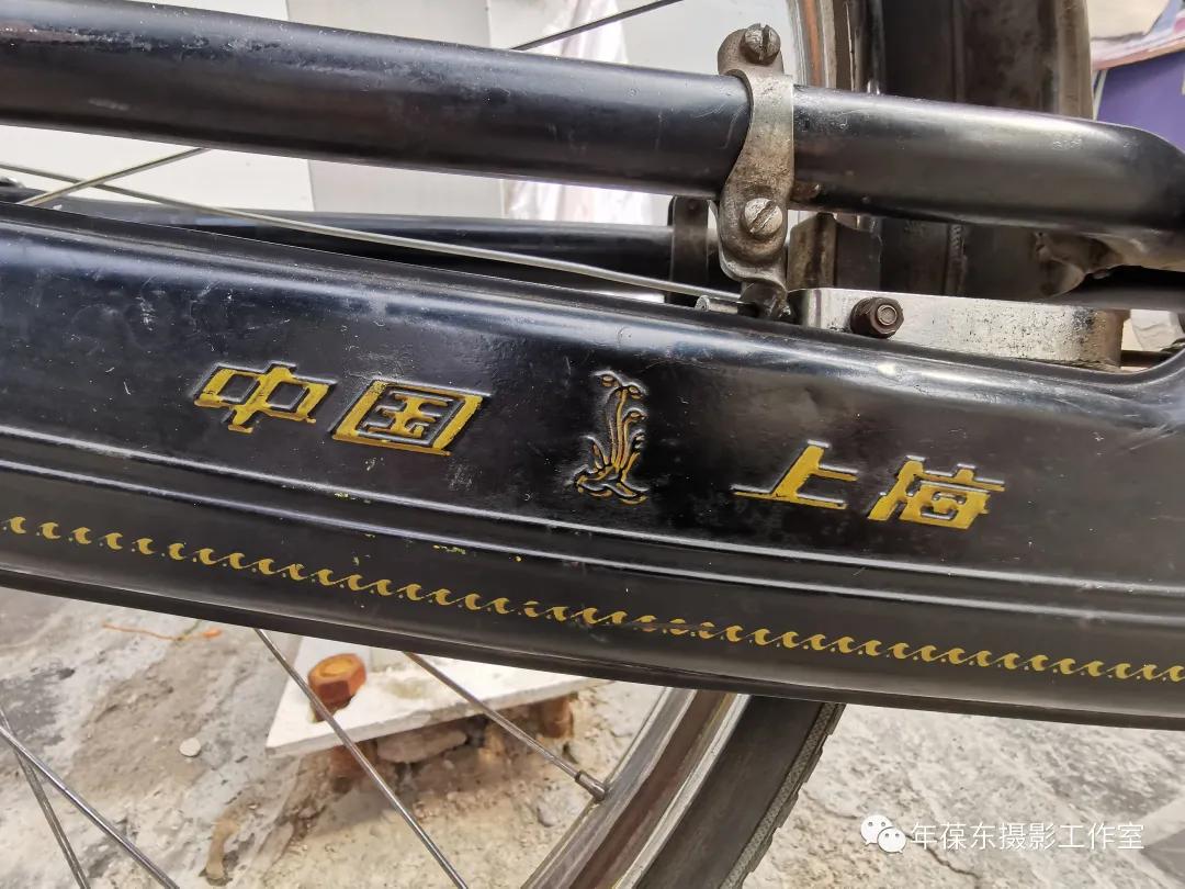 旧凤凰自行车能卖多少钱,上海老式凤凰自行车还有卖的吗