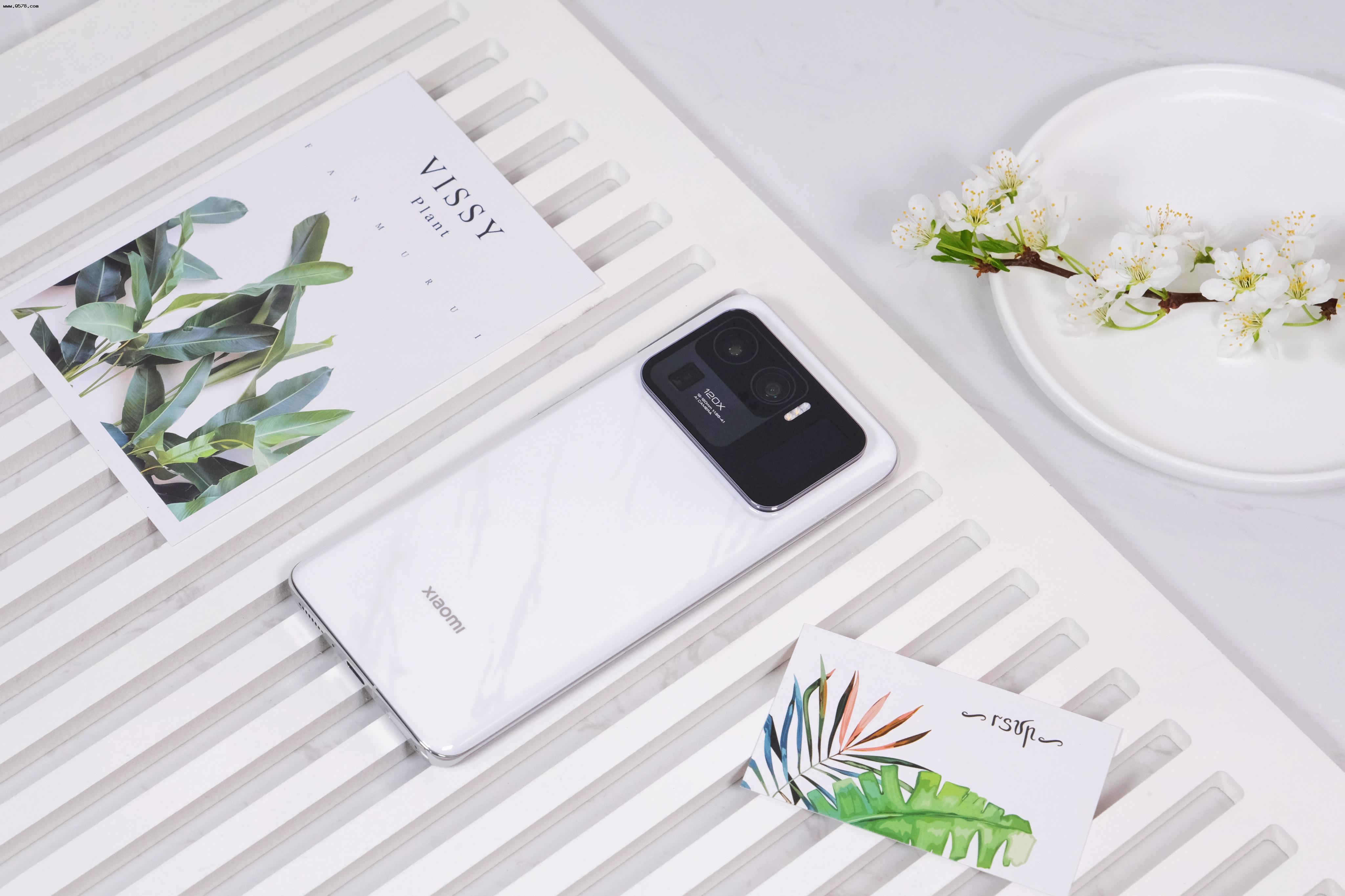 售价堪比“8848”，小米机皇12+512G卖6499，多少人买得起？