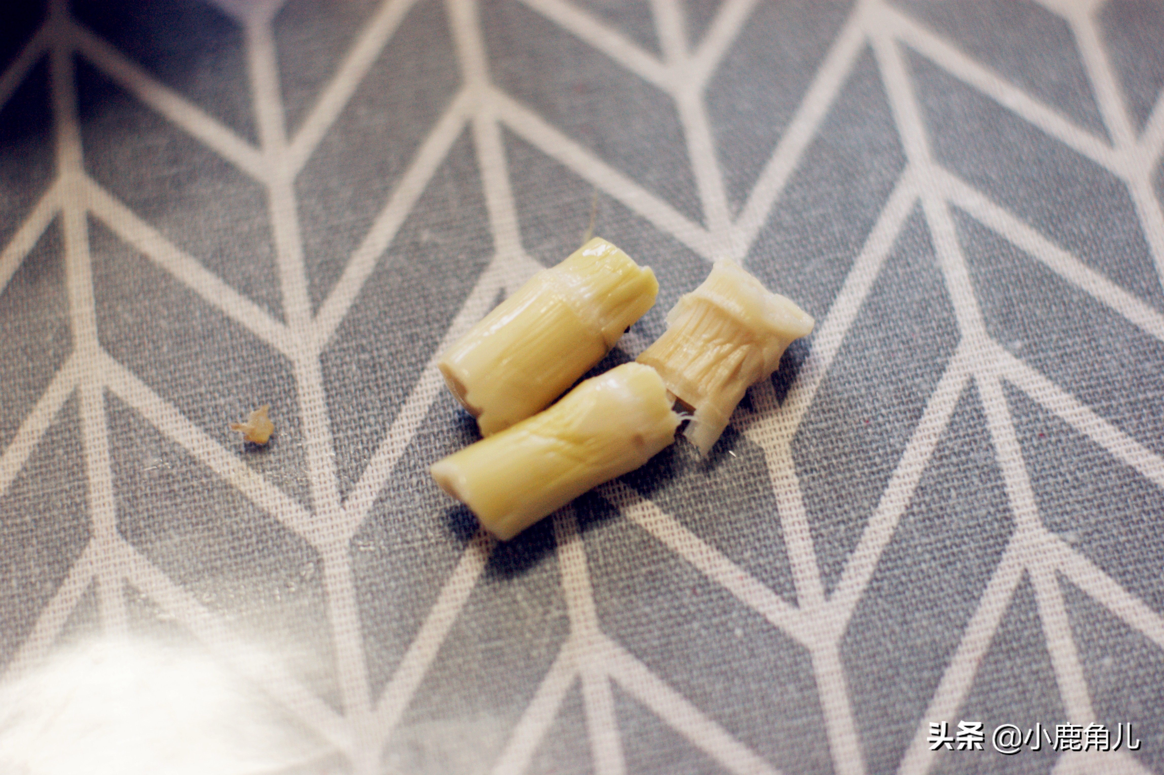 红烧素鸡卷,浙菜红烧卷鸡做法