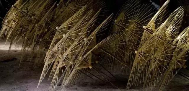 美丽的油纸伞江南水乡独特的风韵,撑一把油纸伞感受一种朦胧的美