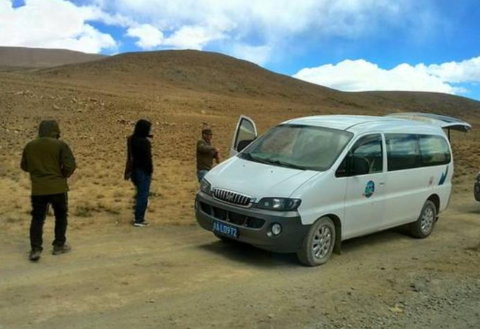 自驾去西藏真的有搭车的么,藏地自驾和西藏自驾