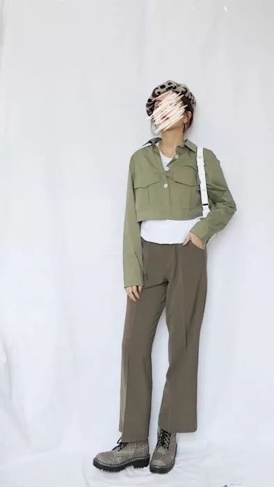 最节省空间又简便的叠风衣方法,薄款中长风衣怎么叠