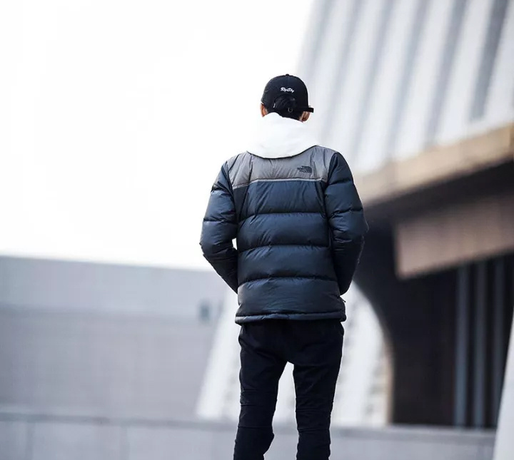 羽绒服男款爆款180斤,搜索男士今年最新款的羽绒服