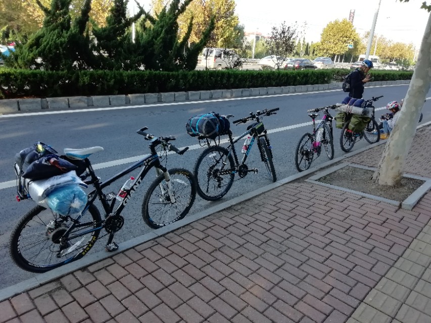 捷安特1000左右的山地车推荐,捷安特atx690山地车多少钱