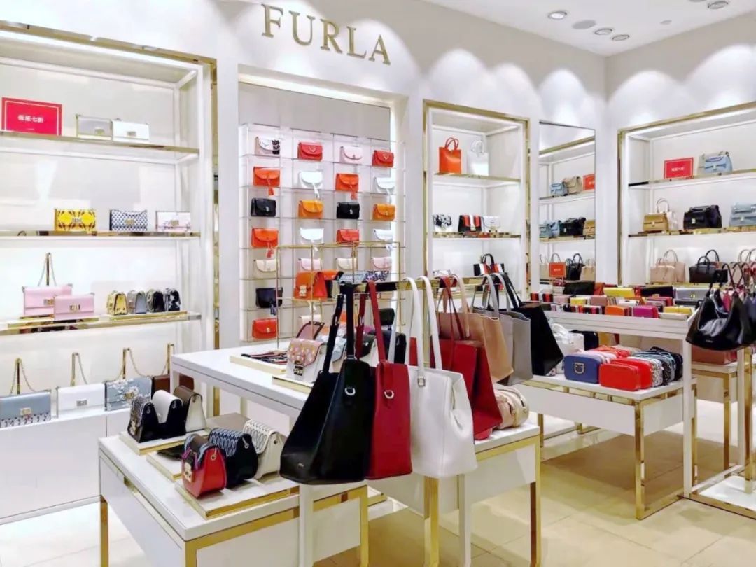 买护肤品送口红,买护肤品送化妆品