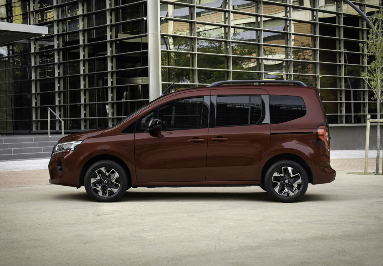 五菱宏光2020款拉货,五菱宏光可以拉货拉人吗