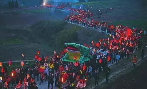 遂宁送龙虾,蓬溪送蛴蟆的由来