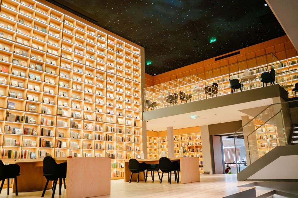 以“场景+社交”运营为核心爱琴海奥莱迎来2周年