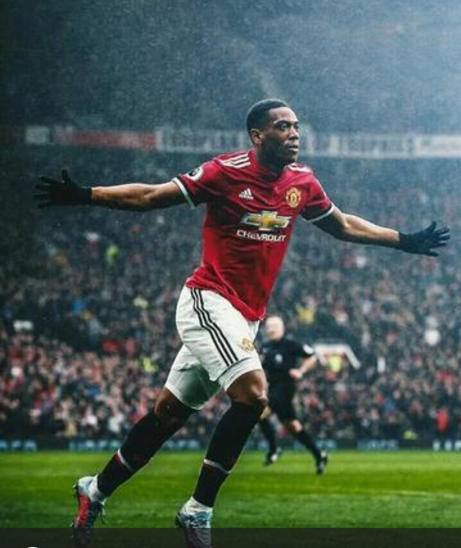 实况足球像皇马的队服,实况足球怎么弄第三件球衣