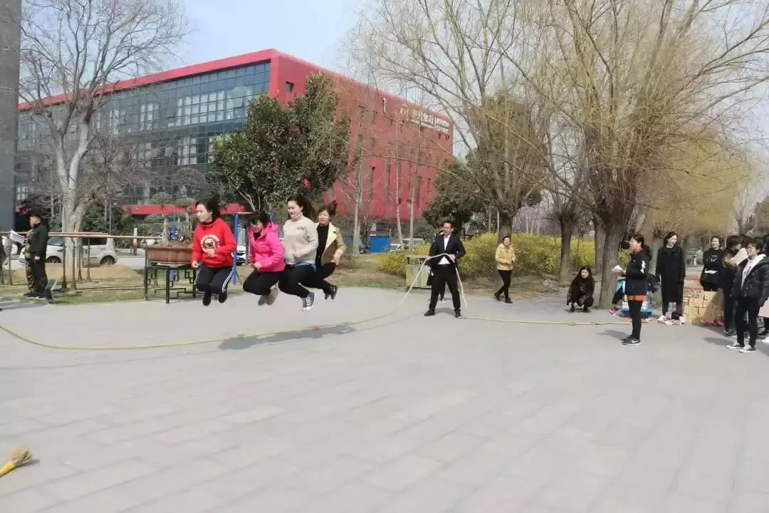 有颜又有趣，航田女神节真的好嗨哟！